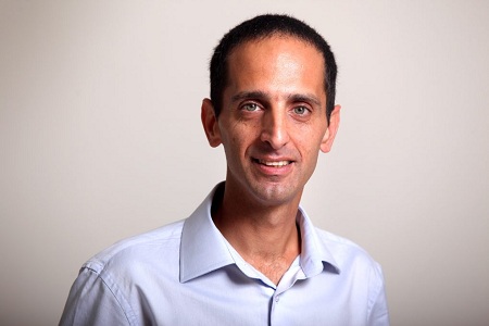 עו"ד ניר שושני