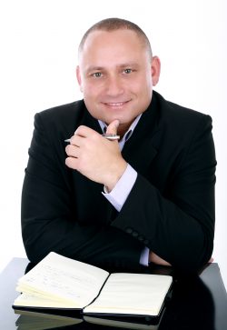 אבנר ברק_סמנכ"ל שיווק שניידר אלקטריק ישראל
