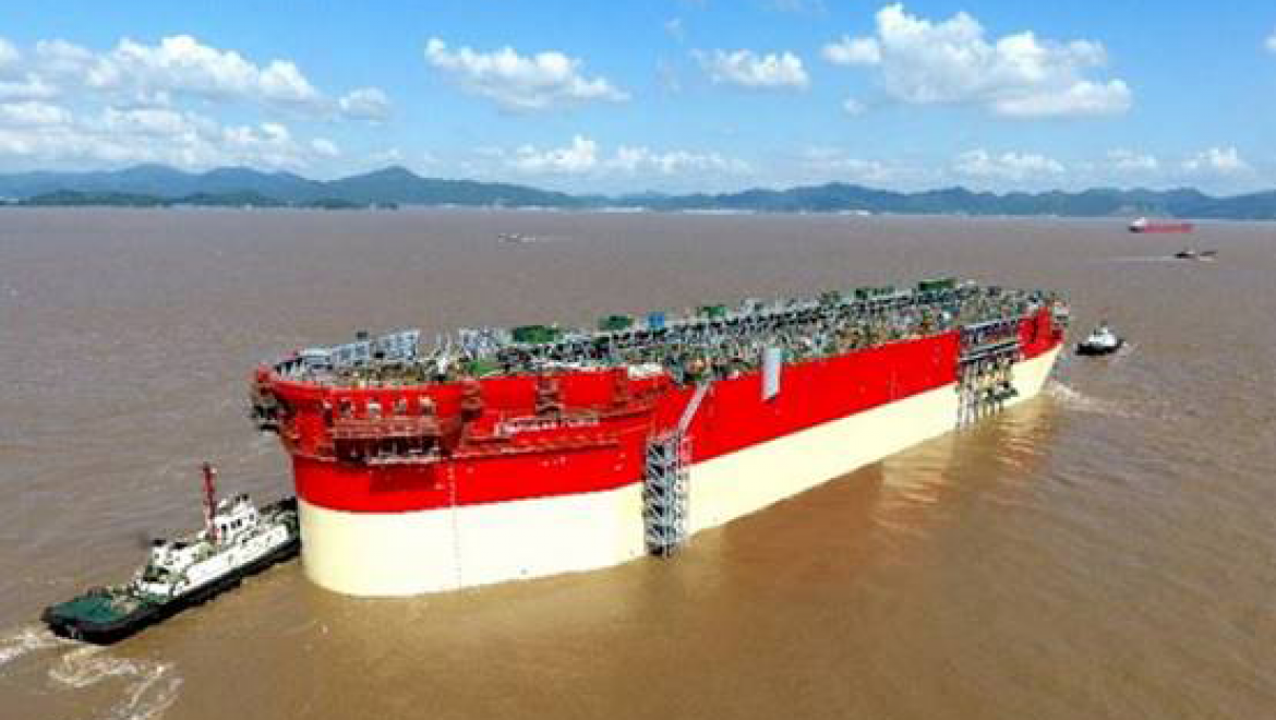 גוף האסדה הצפה (FPSO) של אנרג'יאן יצא ביום ו' האחרון מהמספנה בסין לעבר סינגפור להרכבת המבנה העילי