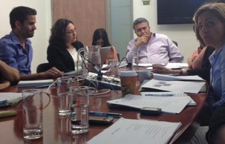 פרץ לתושבי עמק חפר: בודקים אופציית מתקן קבלת הגז בים