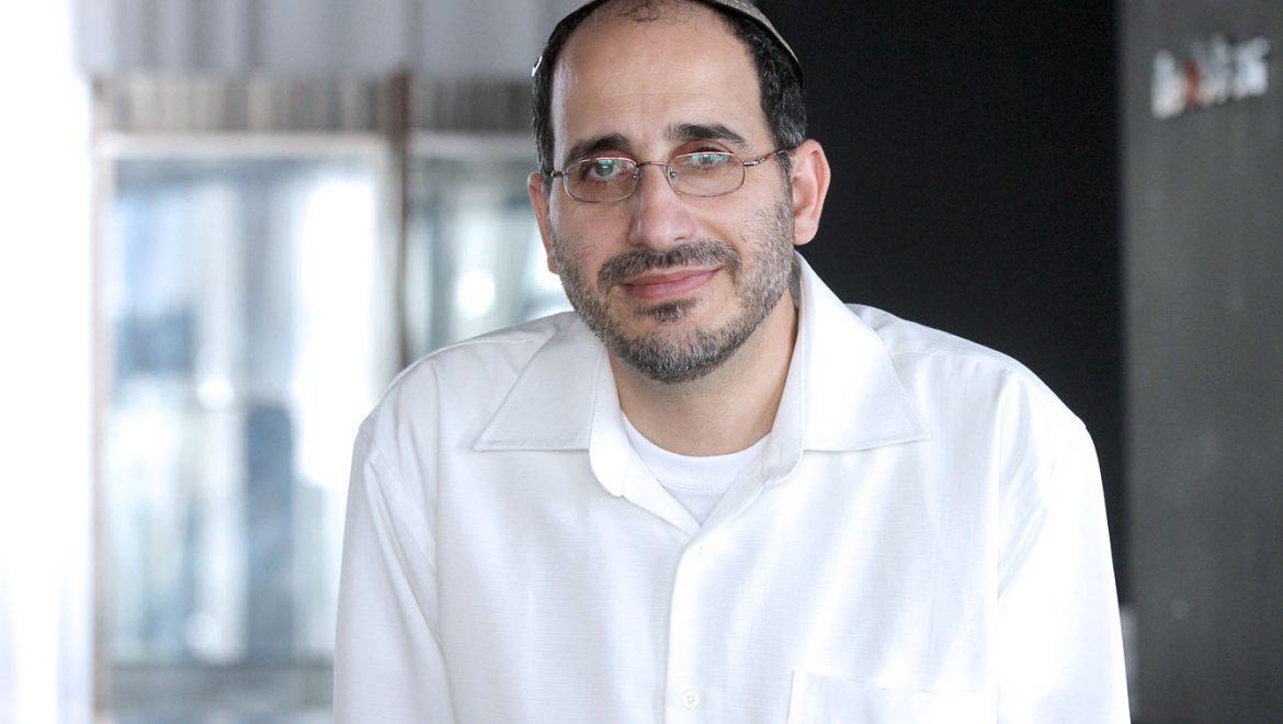 יוצאים לעצמאות אנרגטית: אסטרטגיה מתקדמת לניהול בניין חכם וחסכוני