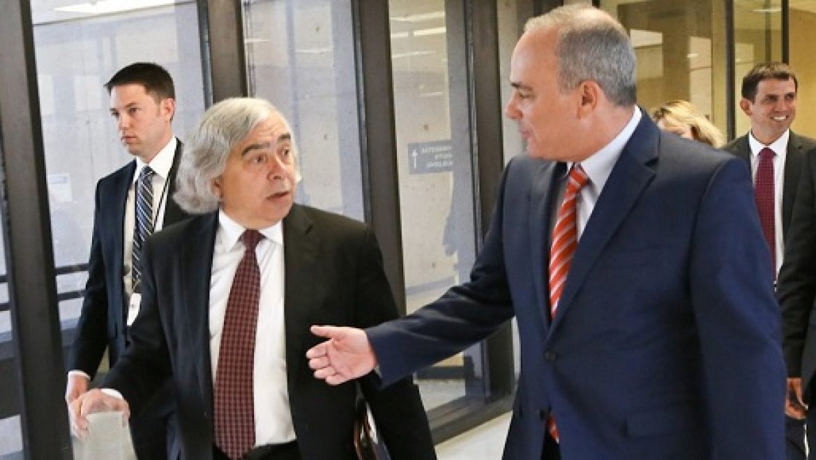שר האנרגיה של ארה"ב לשטייניץ: אשרו את מתווה הגז