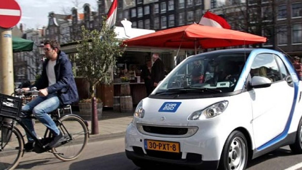 סיקור מיוחד – אמסטרדם הירוקה: אופניים, תחבורה ציבורית ועכשיו גם רכבים חשמליים
