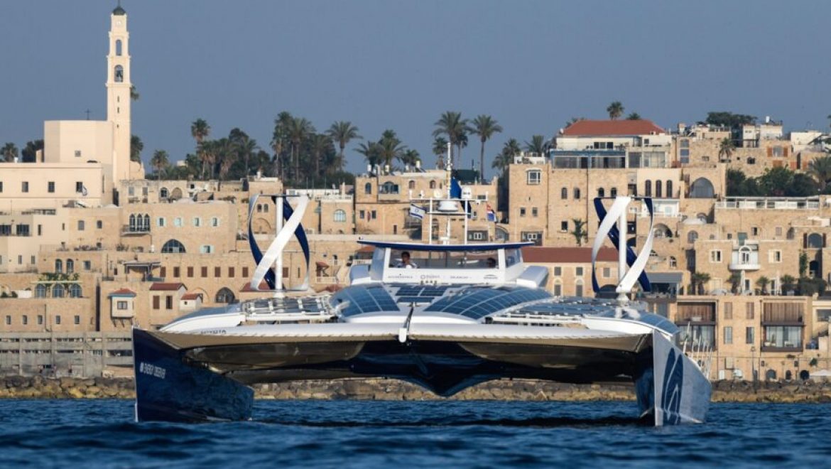 הסירה הראשונה בעולם המונעת על ידי אנרגיות מתחדשות עגנה בישראל