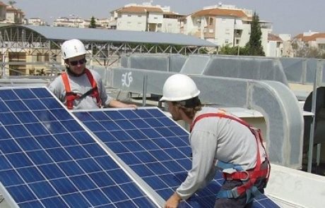 בשוהם יממנו את עלויות מחשוב מוסדות החינוך מרווחי השכרת גגות למערכות סולאריות
