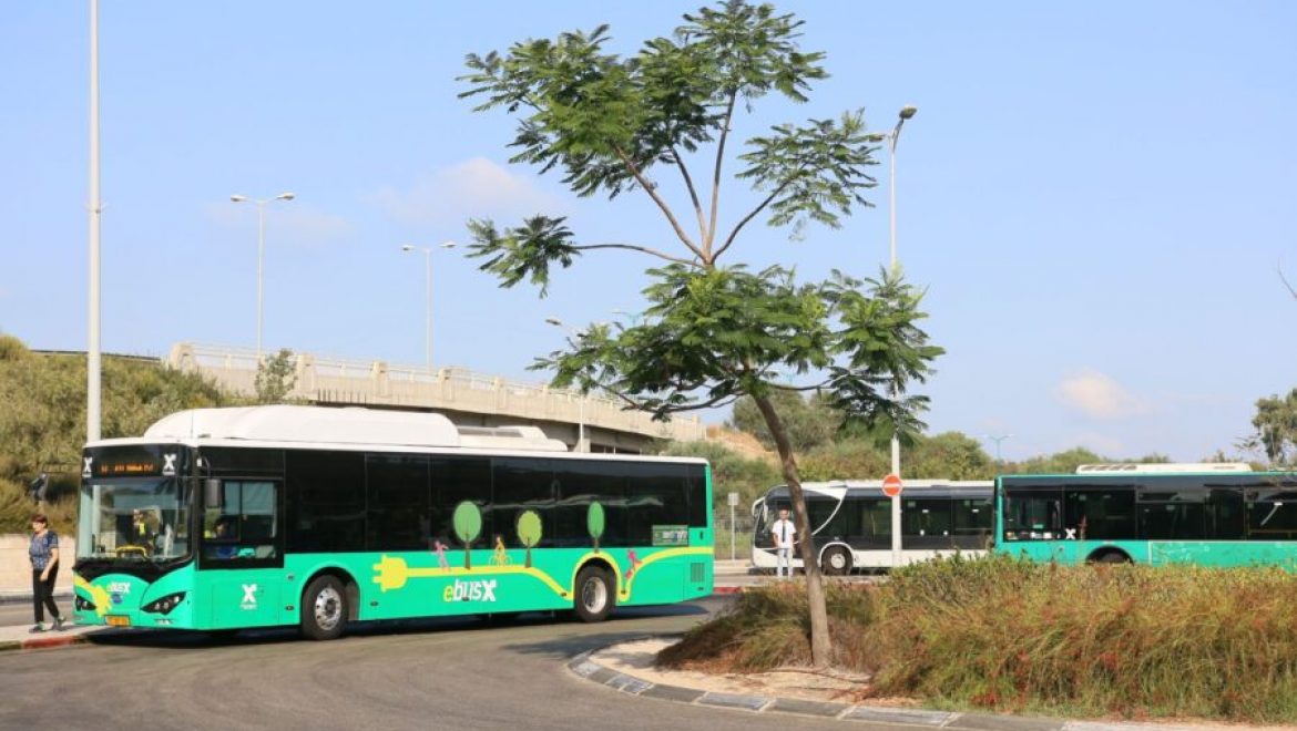 האוטובוסים החשמליים בחיפה חונכים את הנסיעה הראשונה
