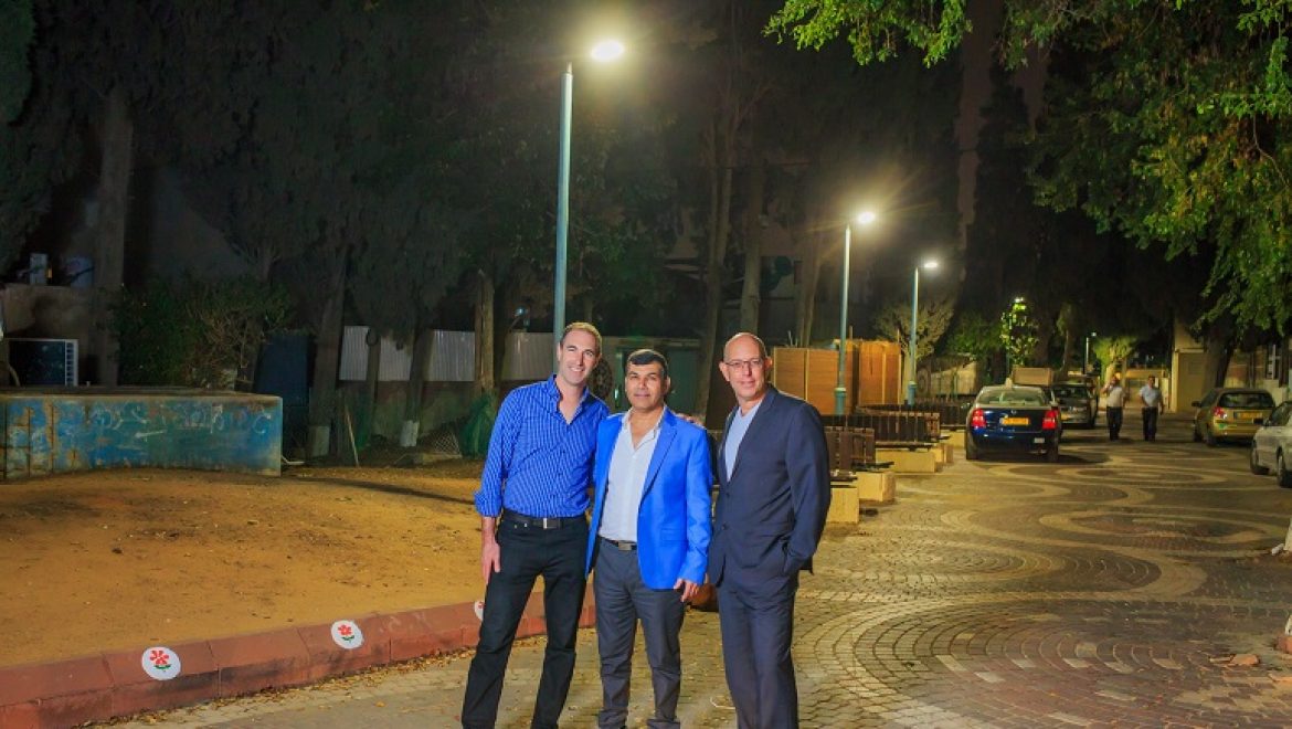 עיריית בת ים החלה בפרוייקט להחלפת כל תאורת הרחוב בעיר לפנסי לד