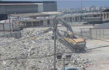 המשרד להגנת הסביבה סגר תחנת מעבר פיראטית לפסולת בניין באשקלון