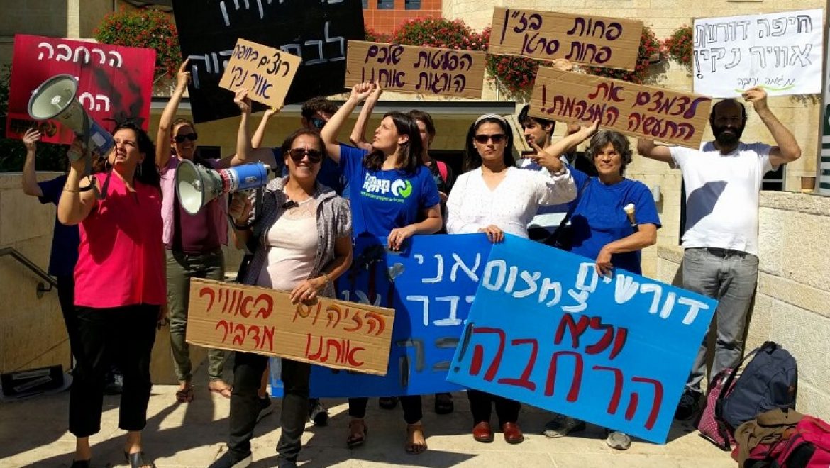 הזיהום במפרץ חיפה: ארגוני הסביבה נגד המשרד להגנת הסביבה "הצהרות ללא כיסוי"