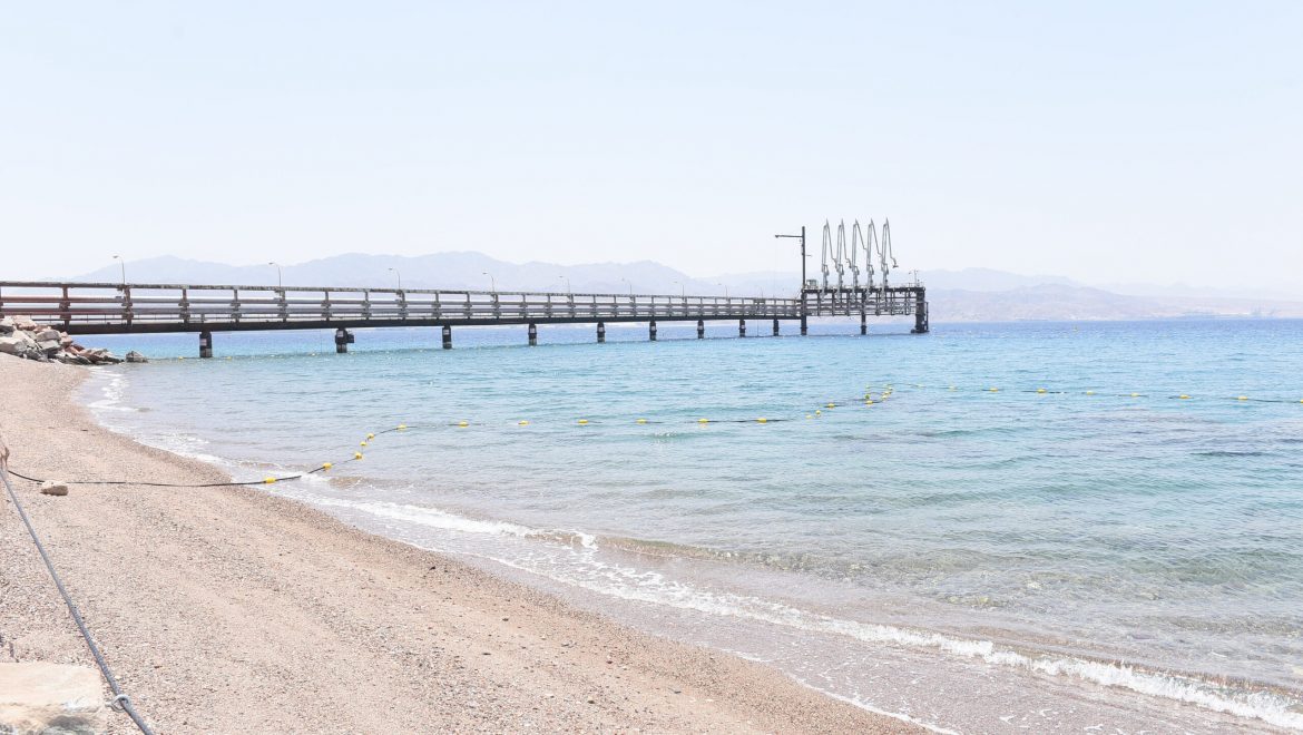שר האוצר ויו"ר חברת החשמל מקדמים פתיחה לציבור של חוף נוסף באילת