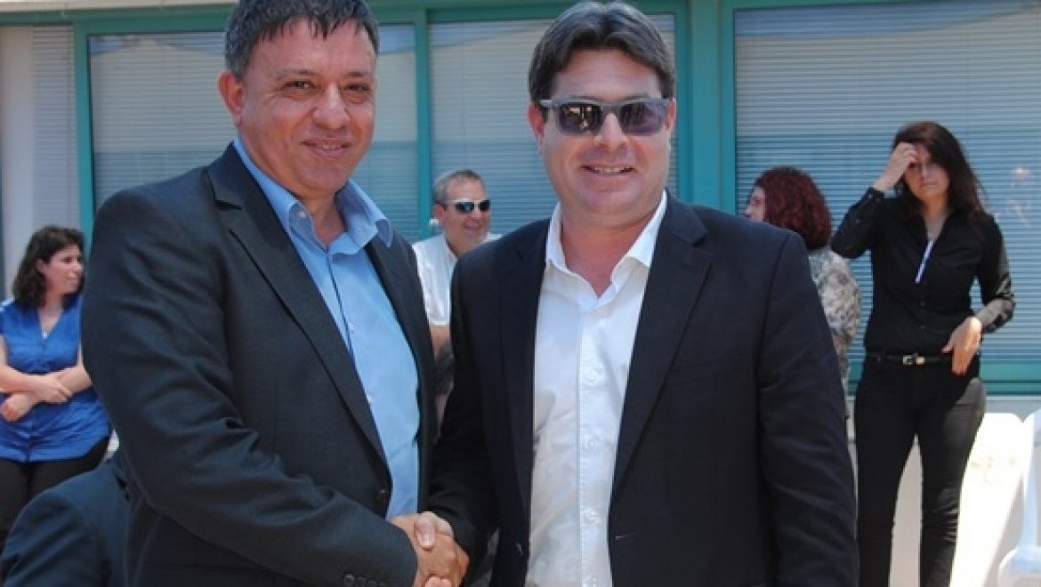 נכנס לתפקידו השר החדש להגנת הסביבה – אבי גבאי מטעם מפלגת כולנו