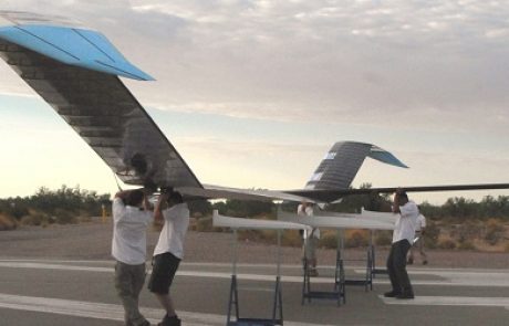 מטוס סולארי לא מאויש שבר שיא עולמי בשהייה רצופה באוויר